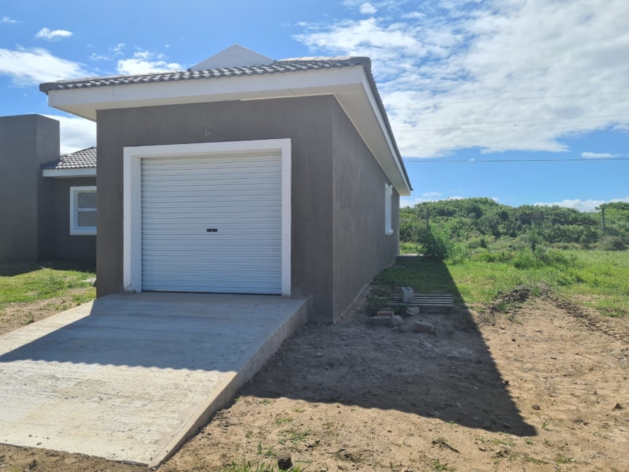 3 Bedroom Property for Sale in Kidds Beach Eastern Cape